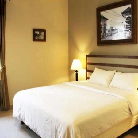 בנדונג The Summit Siliwangi Hotel מראה חיצוני תמונה