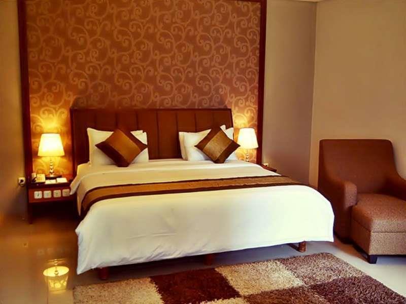 בנדונג The Summit Siliwangi Hotel מראה חיצוני תמונה